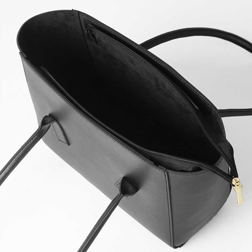 Kaia Shoulder Tote